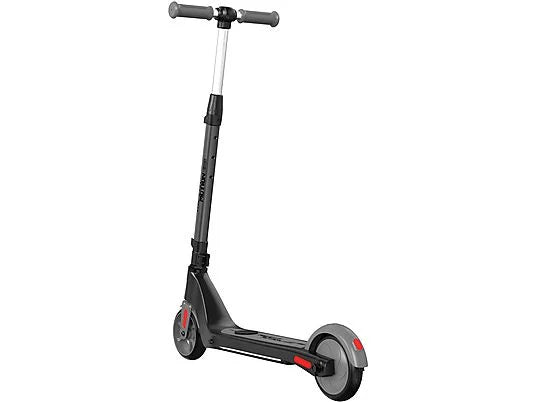 Dreiviertelansicht des ME2 Electric Kid Scooters in Schwarz, mit MegaMotion-Logo und LED-Licht.